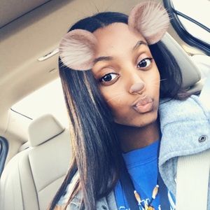 Meet your Posher, Salina